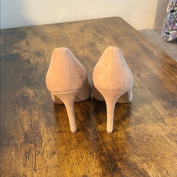 Vince Camuto Women's Blush Suede Heels - Picture 2 of 3